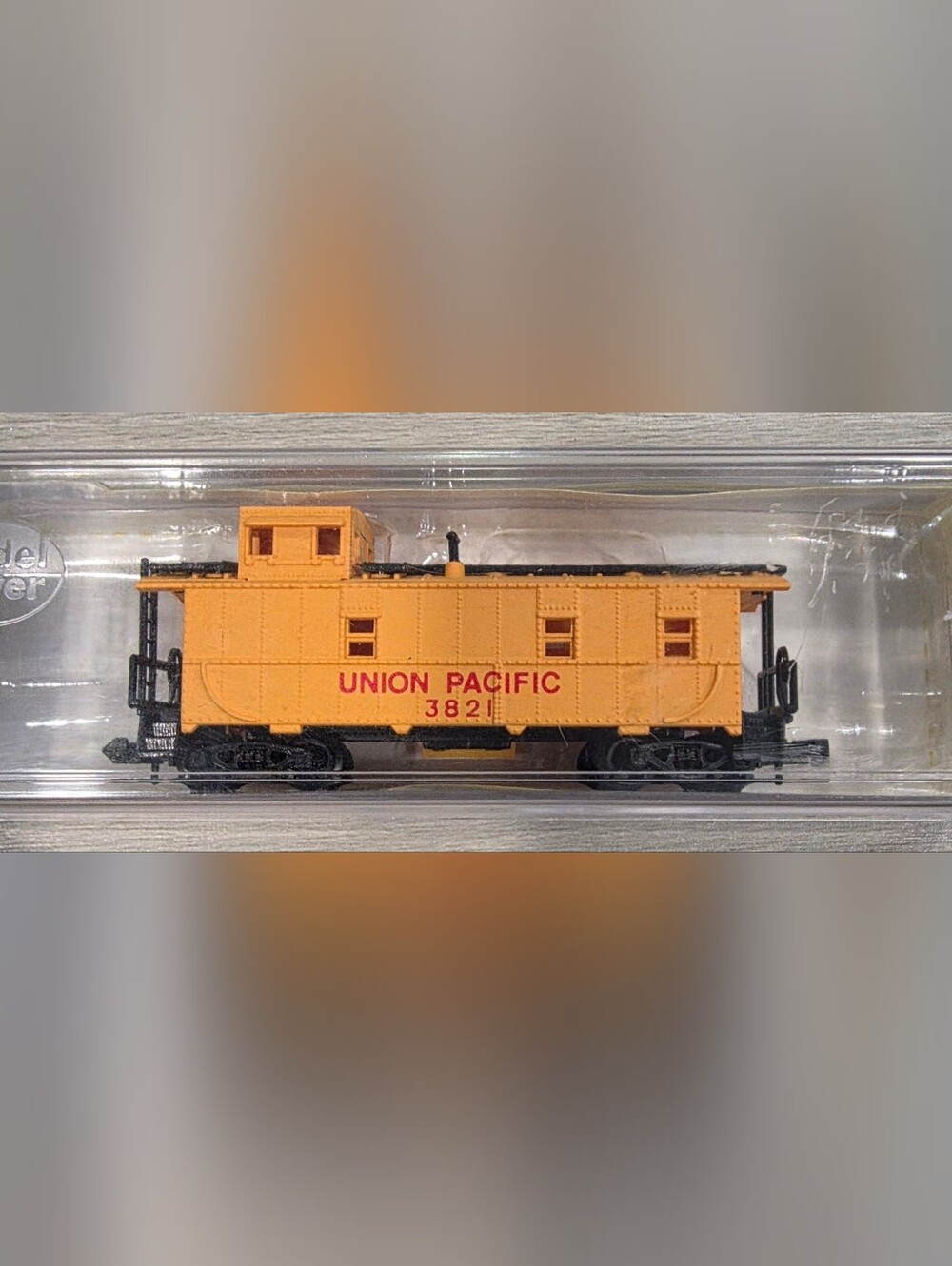 Model Piwer N Scale Union Pacific Steel Caboose